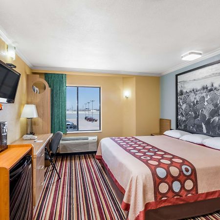 Super 8 By Wyndham Midland Motel Eksteriør bilde