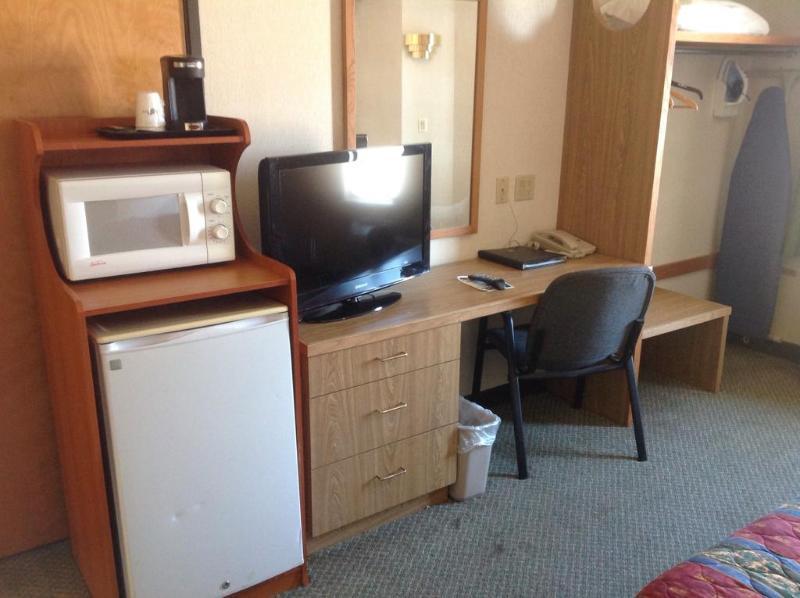 Super 8 By Wyndham Midland Motel Eksteriør bilde